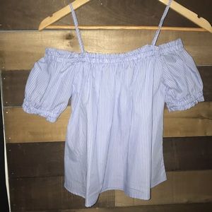 Off shoulder shirt